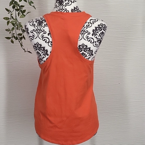 Lululemon Razorback Tank - Picture 3 of 5